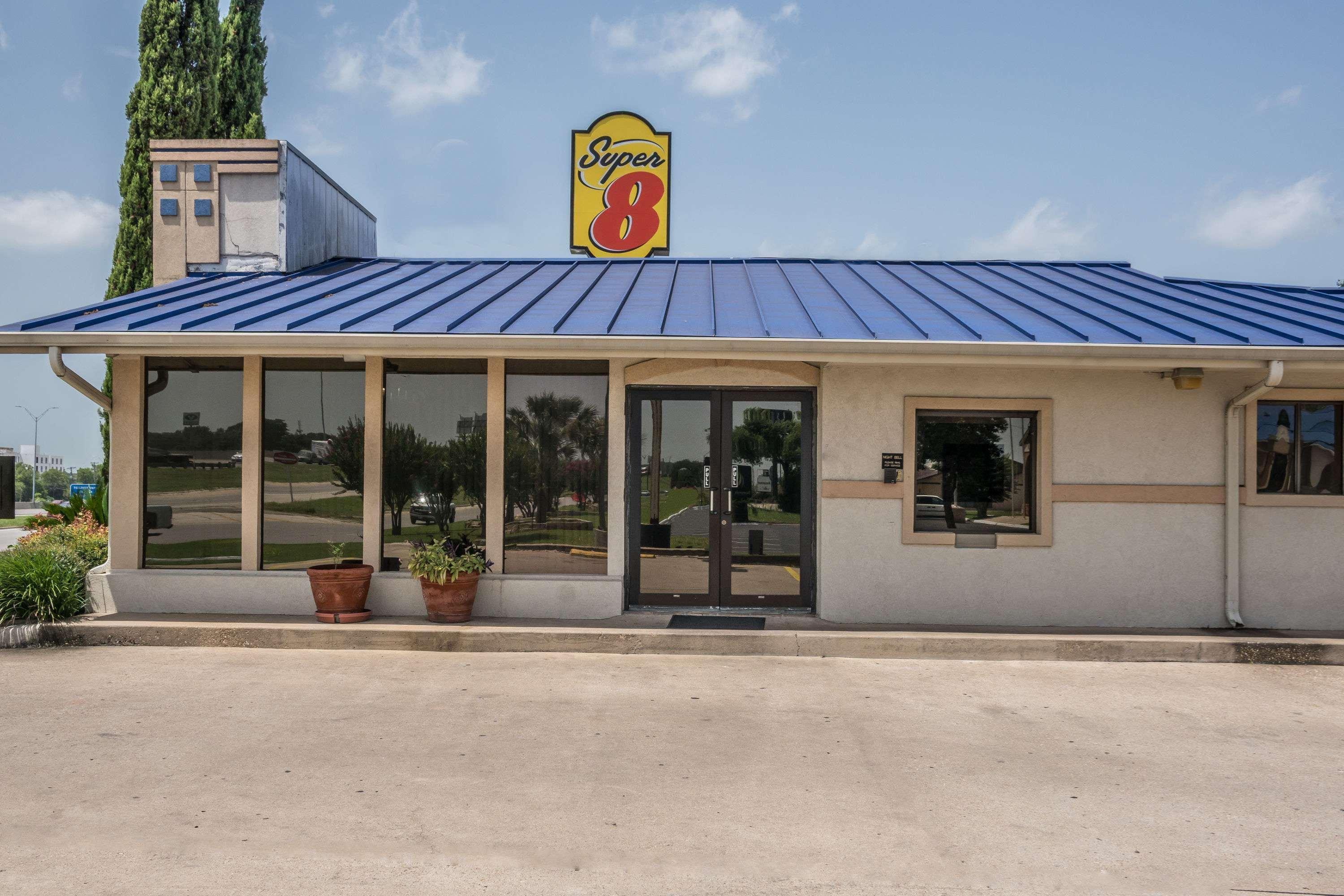 Super 8 By Wyndham 2*
