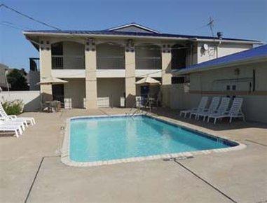 Super 8 By Wyndham Hotel 2*